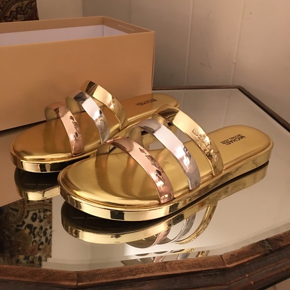 michael kors metallic flip flops